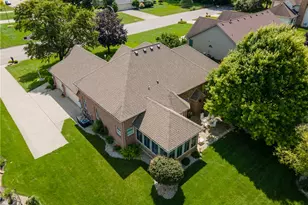 2464 Shenandoah Dr, Troy, OH 45373 - Photo 4