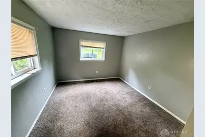 2896 Wylie Drive, Fairborn, OH 45324 - Photo 8