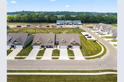 819 Brookwood Circle, Tipp City, OH 45371 - Photo 2