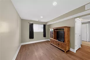 11260 Pippin Rd, Colerain Township, OH 45231 - Photo 14