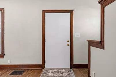710 Greenlawn Avenue, Dayton, OH 45403 - Photo 2