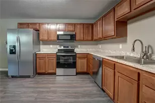 106 Green St, Greenville, OH 45331 - Photo 4