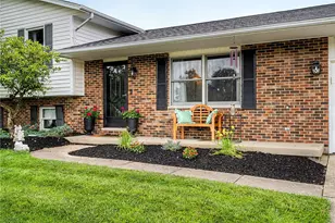 135 Baker Ln, Carlisle, OH 45005 - Photo 2