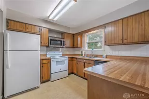 1635 Westbrook Dr, Beavercreek, OH 45434 - Photo 8