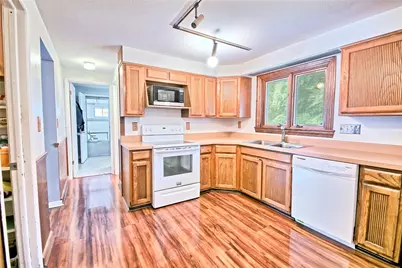 3559 Strathmoor Drive, Kettering, OH 45429 - Photo 8