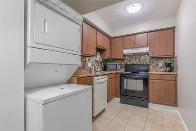 5625 Coach Drive #B, Kettering, OH 45440 - Photo 6