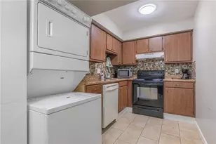 5625 Coach Dr, Kettering, OH 45440 - Photo 6