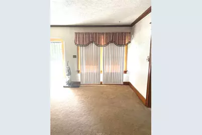 401 Willowwood Drive, Dayton, OH 45405 - Photo 4