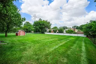 1020 S Elm St, West Carrollton, OH 45449 - Photo 4