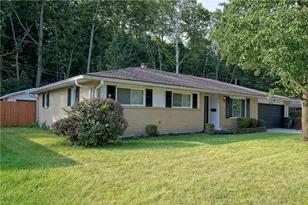 673 Fredricksburg Dr, Harrison Twp, OH 45415 - Photo 4