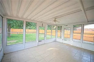 673 Fredricksburg Dr, Harrison Twp, OH 45415 - Photo 26