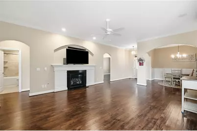 6874 Lorien Woods Drive, Miamisburg, OH 45459 - Photo 10