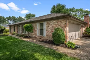 9732 Stagecoach Dr, Centerville, OH 45458 - Photo 10