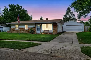 5743 Kevin Dr, Dayton, OH 45432 - Photo 1