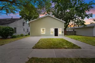 320 Morton St, Celina, OH 45822 - Photo 2