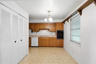 3669 Wenbrook Dr, Kettering, OH 45429 - Photo 10