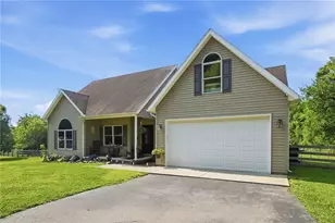 2619 Fox Hollow Rd, German Twp, OH 45502 - Photo 4