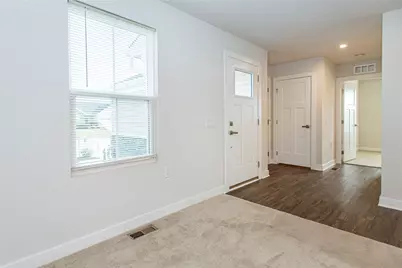 6639 Crystal Harbour Drive, Middletown, OH 45042 - Photo 6
