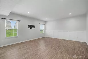 2760 Pebble Stone Trl, Beavercreek Twp, OH 45385 - Photo 10
