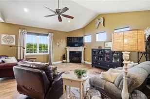 1425 Audubon Ln, Beavercreek Twp, OH 45385 - Photo 14
