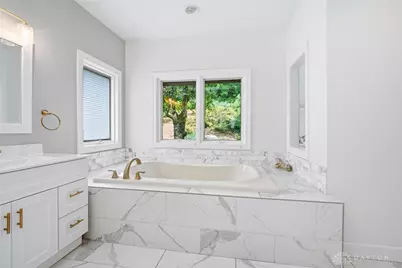 2614 E Centerville Station Road, Washington Twp, OH 45459 - Photo 28