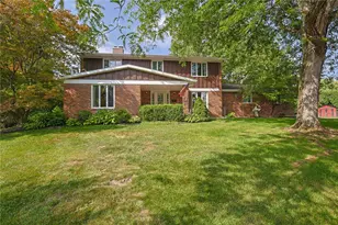 2727 Wellsford Dr, Springfield, OH 45503 - Photo 2