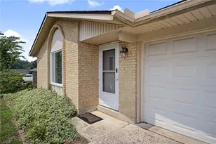 7631-7633 Downing St, Butler Twp, OH 45414 - Photo 4