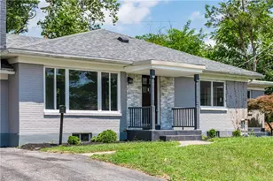 1 Wyngate Dr, Kettering, OH 45429 - Photo 4