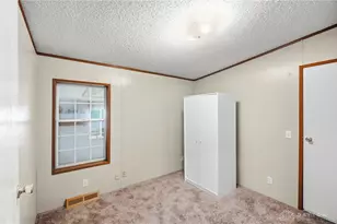 141 S Point Dr, Fairborn, OH 45324 - Photo 30