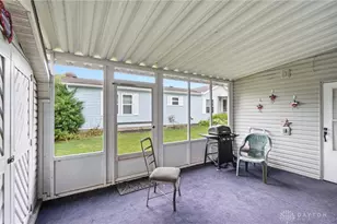 141 S Point Dr, Fairborn, OH 45324 - Photo 36