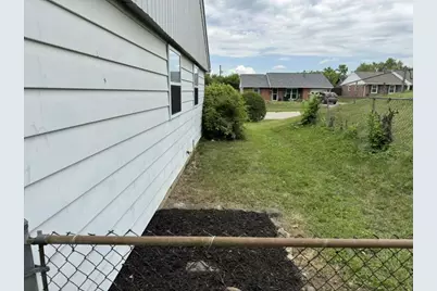 6673 Emerald Avenue, Mad River Twp, OH 45323 - Photo 16