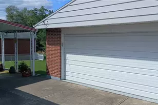 4611 Amesborough Rd, Dayton, OH 45420 - Photo 2