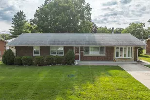 305 Lang Ct, Union, OH 45322 - Photo 4