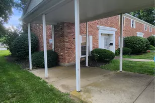 843 Clareridge Ln, Centerville, OH 45458 - Photo 2