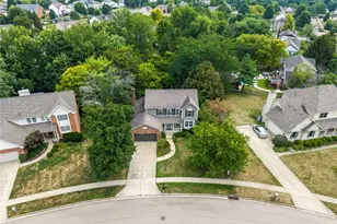 1176 Pickett Ridge Ct, Beavercreek, OH 45434 - Photo 2