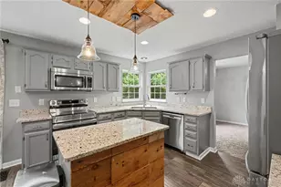 1176 Pickett Ridge Ct, Beavercreek, OH 45434 - Photo 18