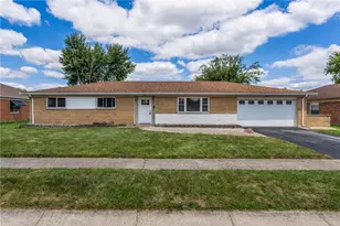 617 Bradfield Dr, Trotwood, OH 45426 - Photo 1