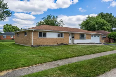 617 Bradfield Drive, Trotwood, OH 45426 - Photo 2