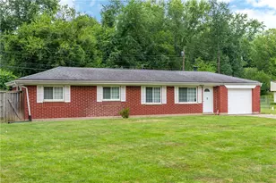 816 Country View Dr, Beavercreek, OH 45430 - Photo 1