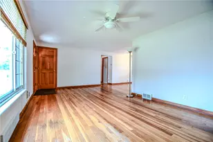 3621 Strathmoor Dr, Kettering, OH 45429 - Photo 8