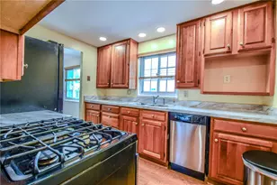 3621 Strathmoor Dr, Kettering, OH 45429 - Photo 12