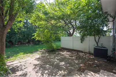 402 Gwinnett Commons, Washington Twp, OH 45459 - Photo 32