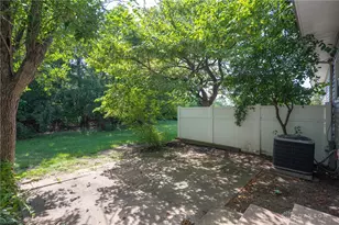 402 Gwinnett Cmns, Washington Twp, OH 45459 - Photo 32