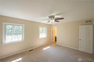 402 Gwinnett Cmns, Washington Twp, OH 45459 - Photo 16