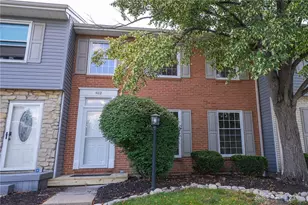 402 Gwinnett Cmns, Washington Twp, OH 45459 - Photo 2