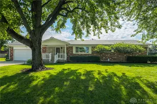 2250 Banyon Dr, Beavercreek, OH 45431 - Photo 2
