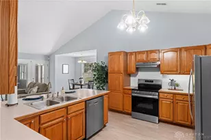 498 Kathys Way, Xenia, OH 45385 - Photo 12