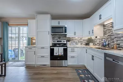 5042 Lindbergh Boulevard, West Carrollton, OH 45449 - Photo 8