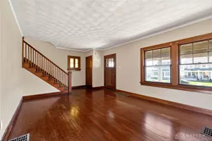 125 E Siebenthaler Ave, Dayton, OH 45405 - Photo 10