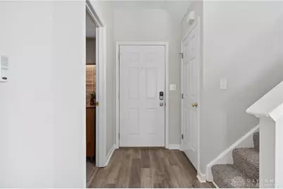 10086 N Cliff Swallow Court, Miamisburg, OH 45342 - Photo 2